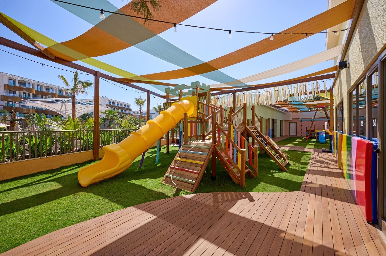 Liberty Signa Kids Club 10