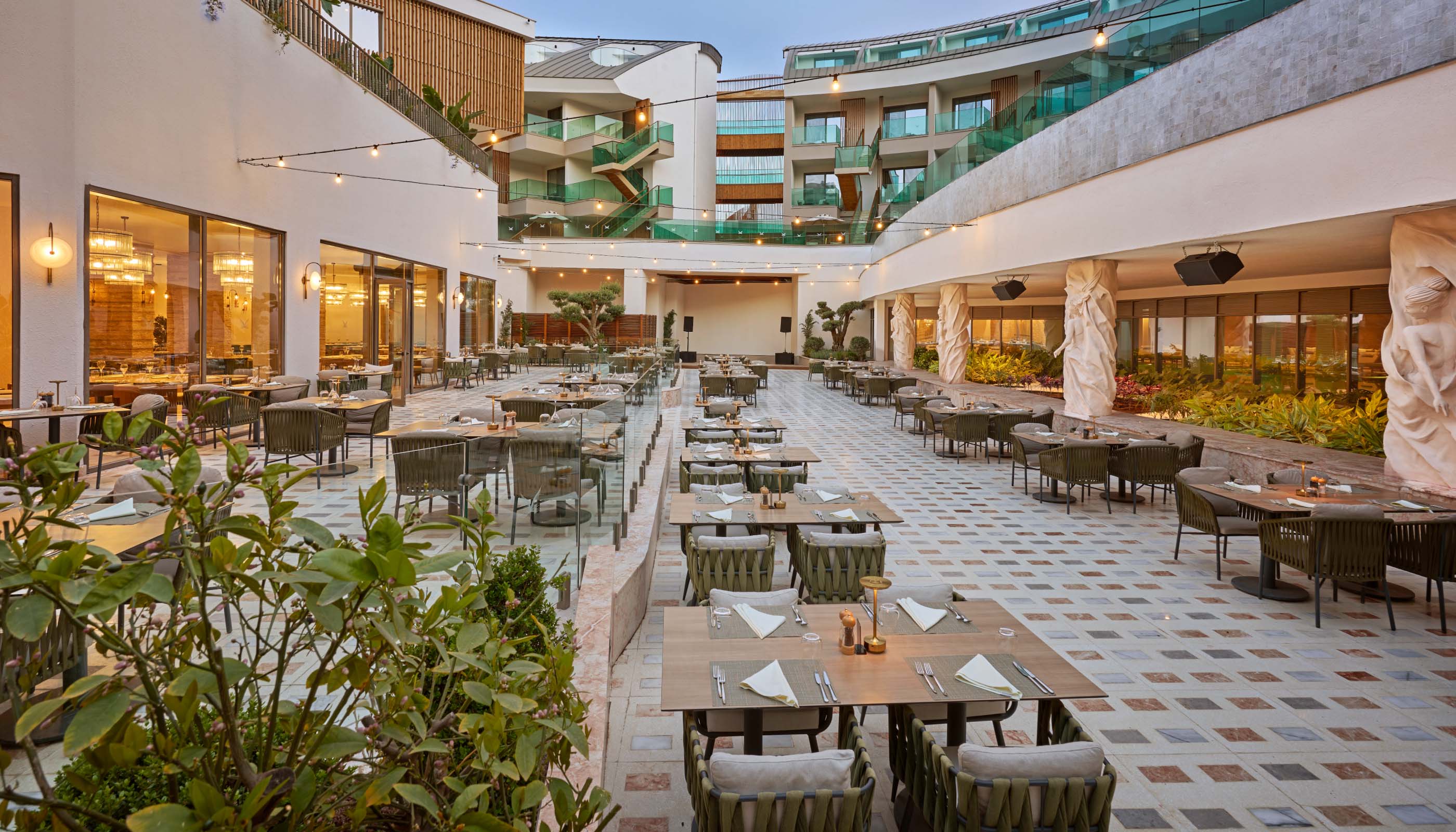 Liberty Signa Restoran Barlar Banner D1