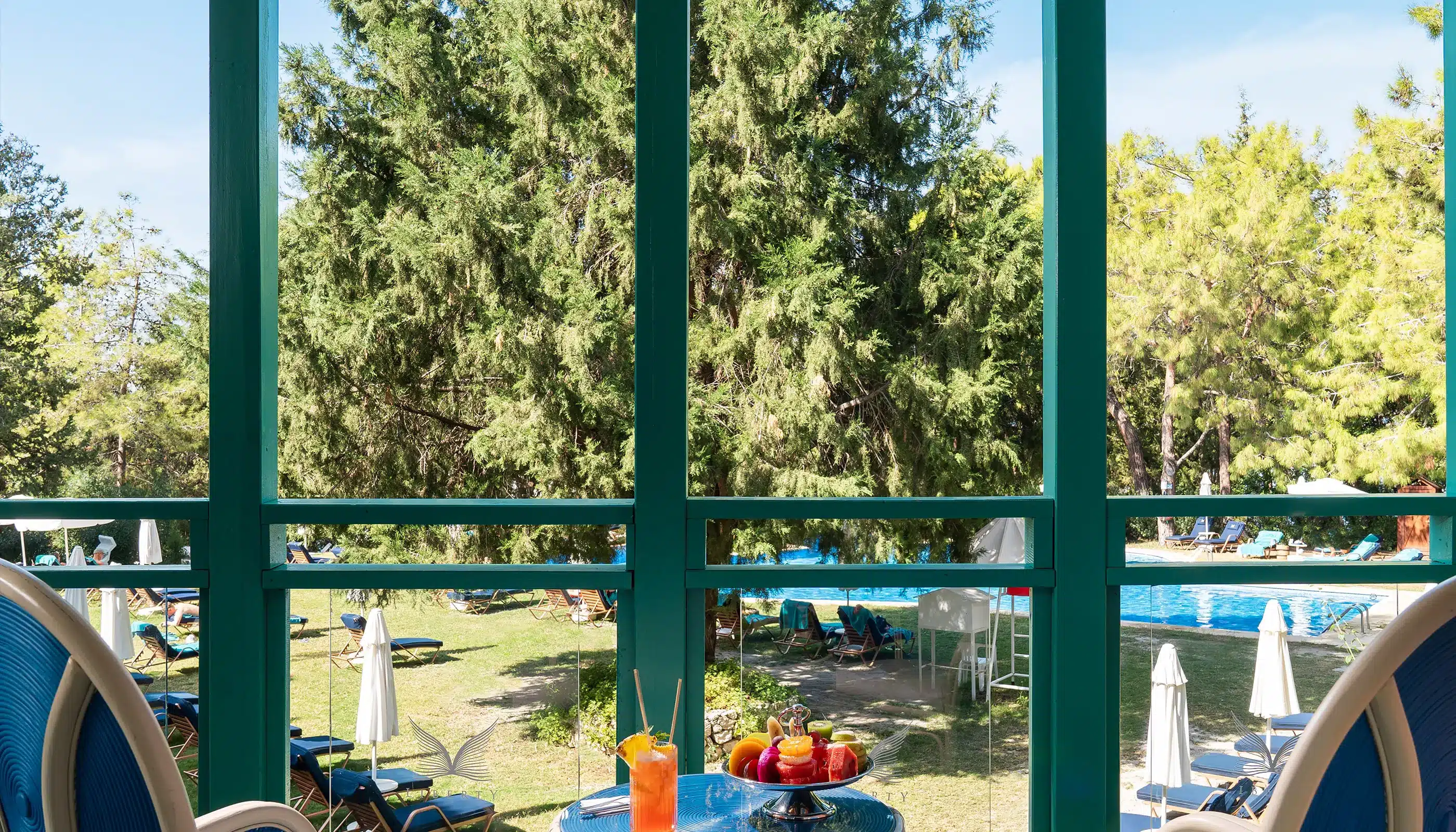 Deluxe Suite Bahçe Manzaralı