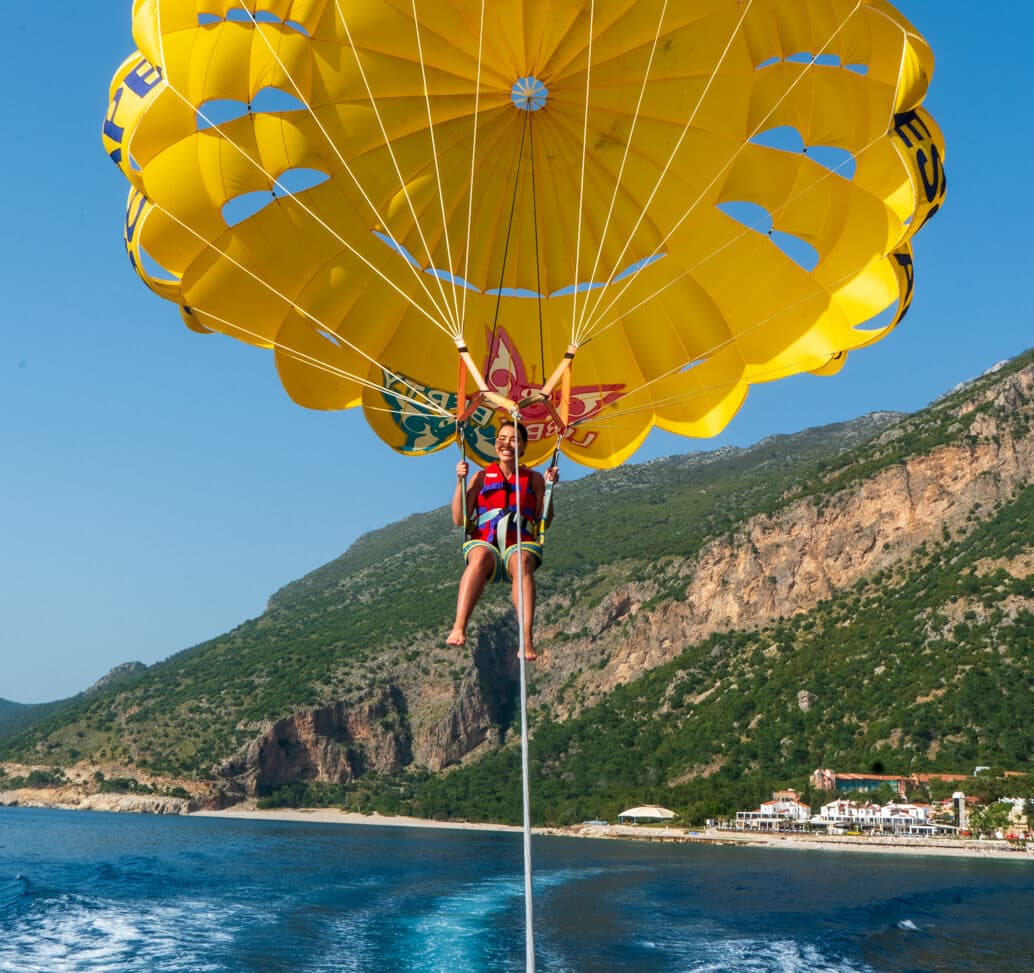 Liberty Lykia Parasailling