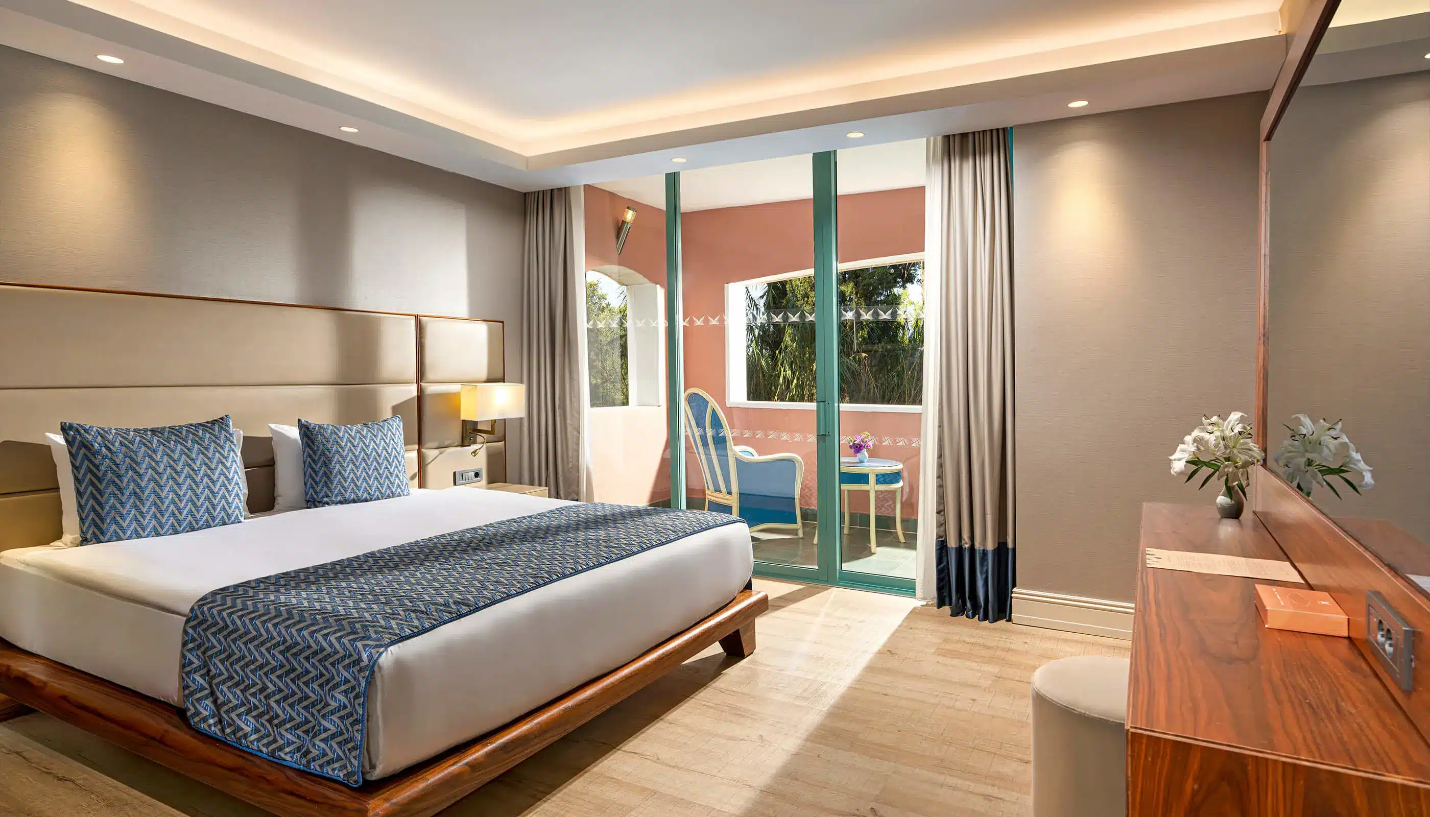 Deluxe Suite Bahçe Manzaralı Jakuzili