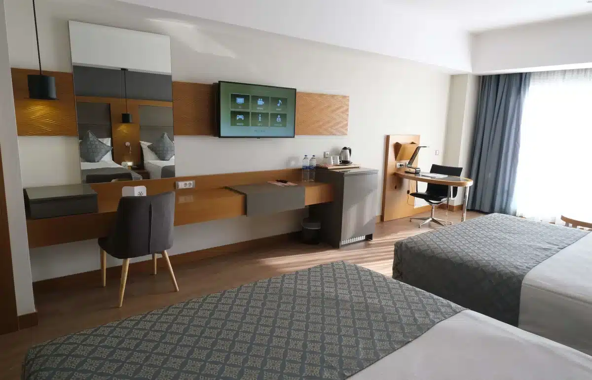 Deluxe Side Sea View