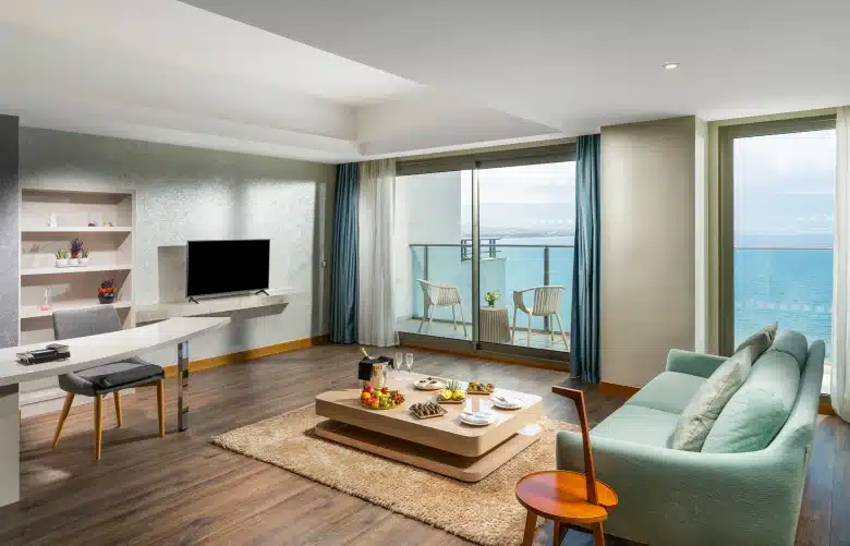 King Suite Sea View
