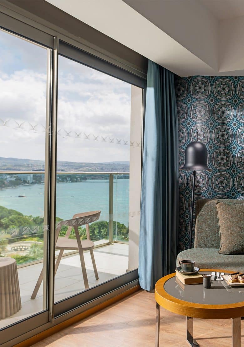 Superior Kısmı Deniz Manzaralı