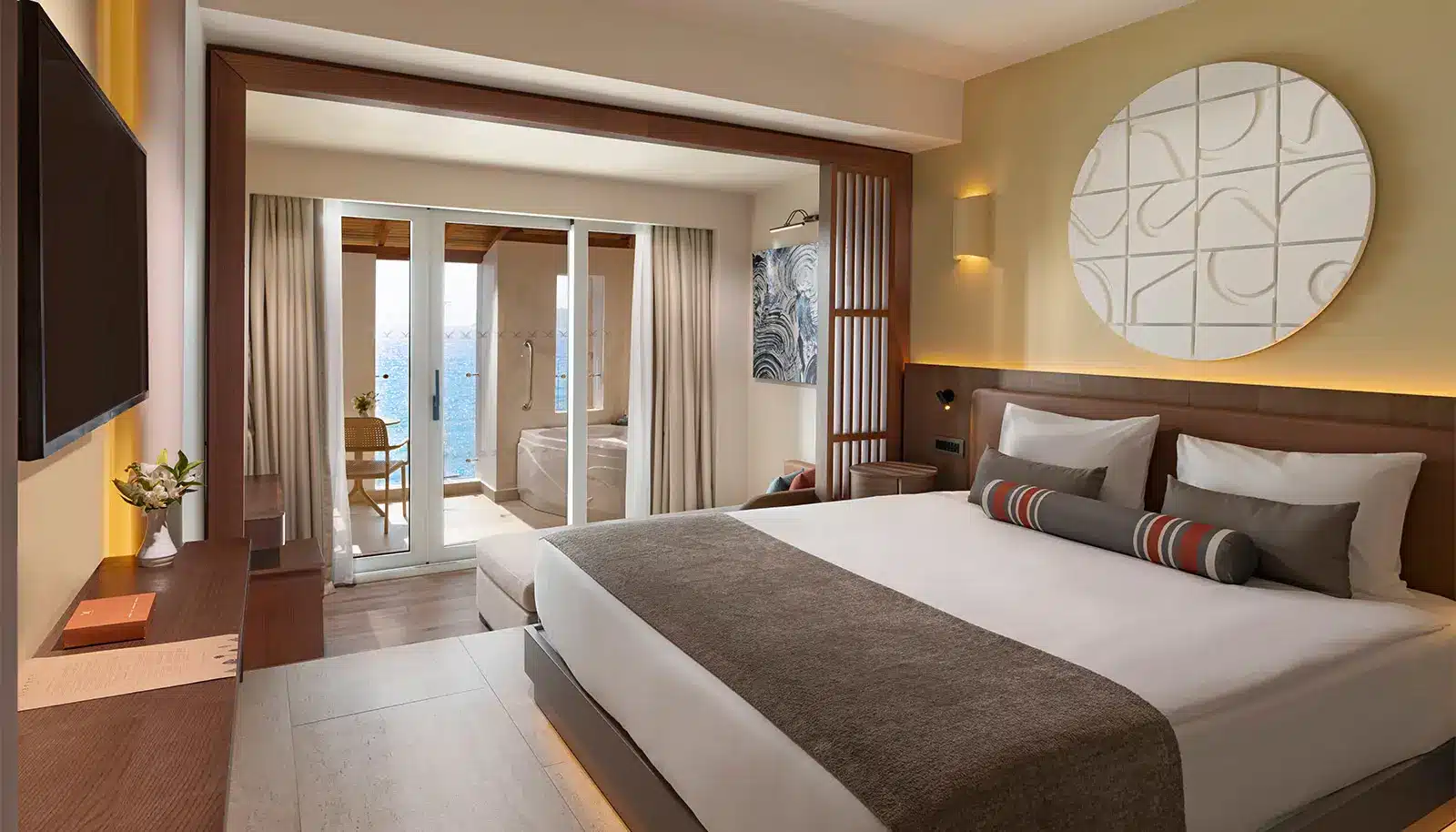 Deluxe Deniz Manzaralı Jakuzili Oda