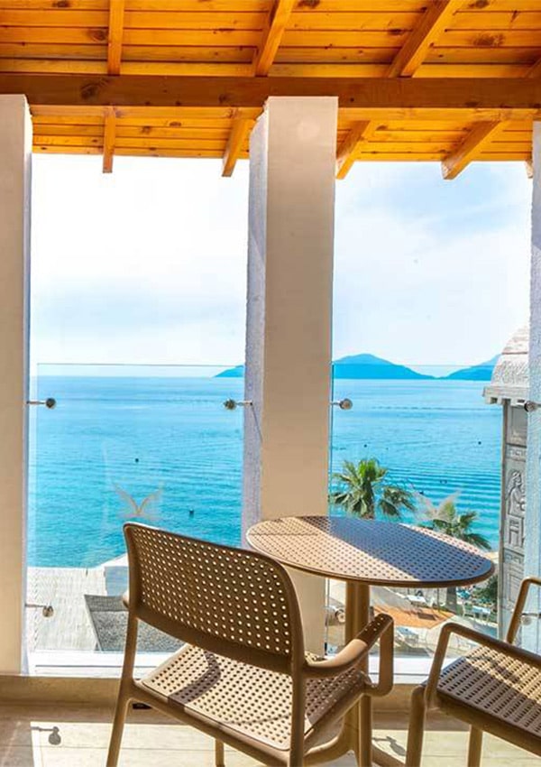 Deluxe Deniz Manzaralı Standart Oda